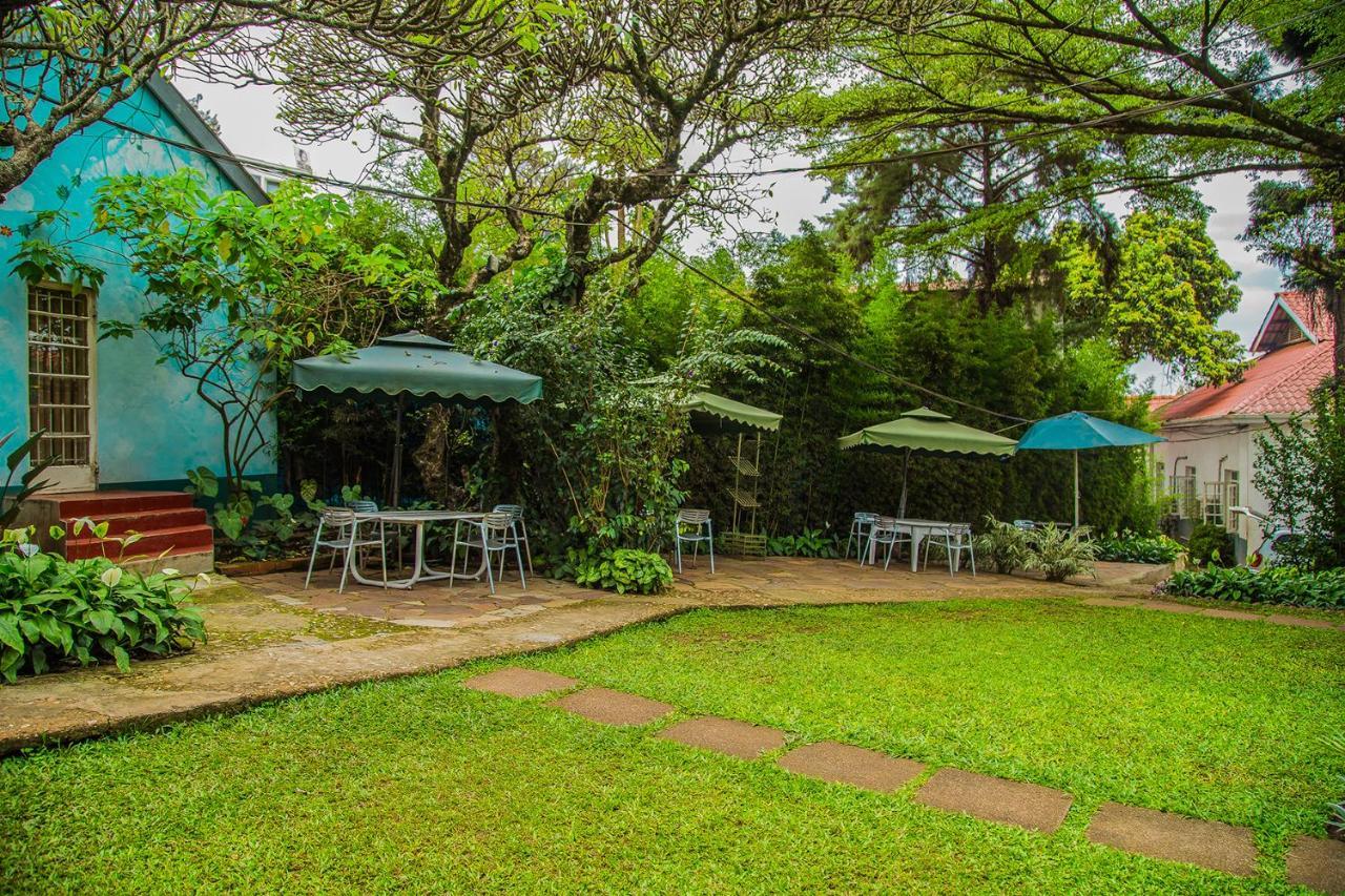 Shangri-La Hotel Uganda Кампала Экстерьер фото