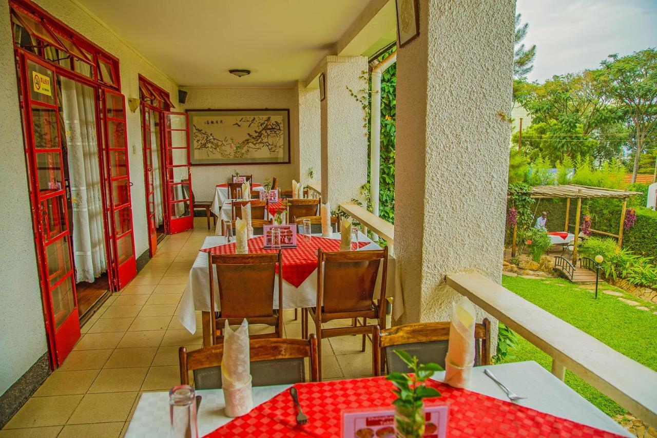 Shangri-La Hotel Uganda Кампала Экстерьер фото